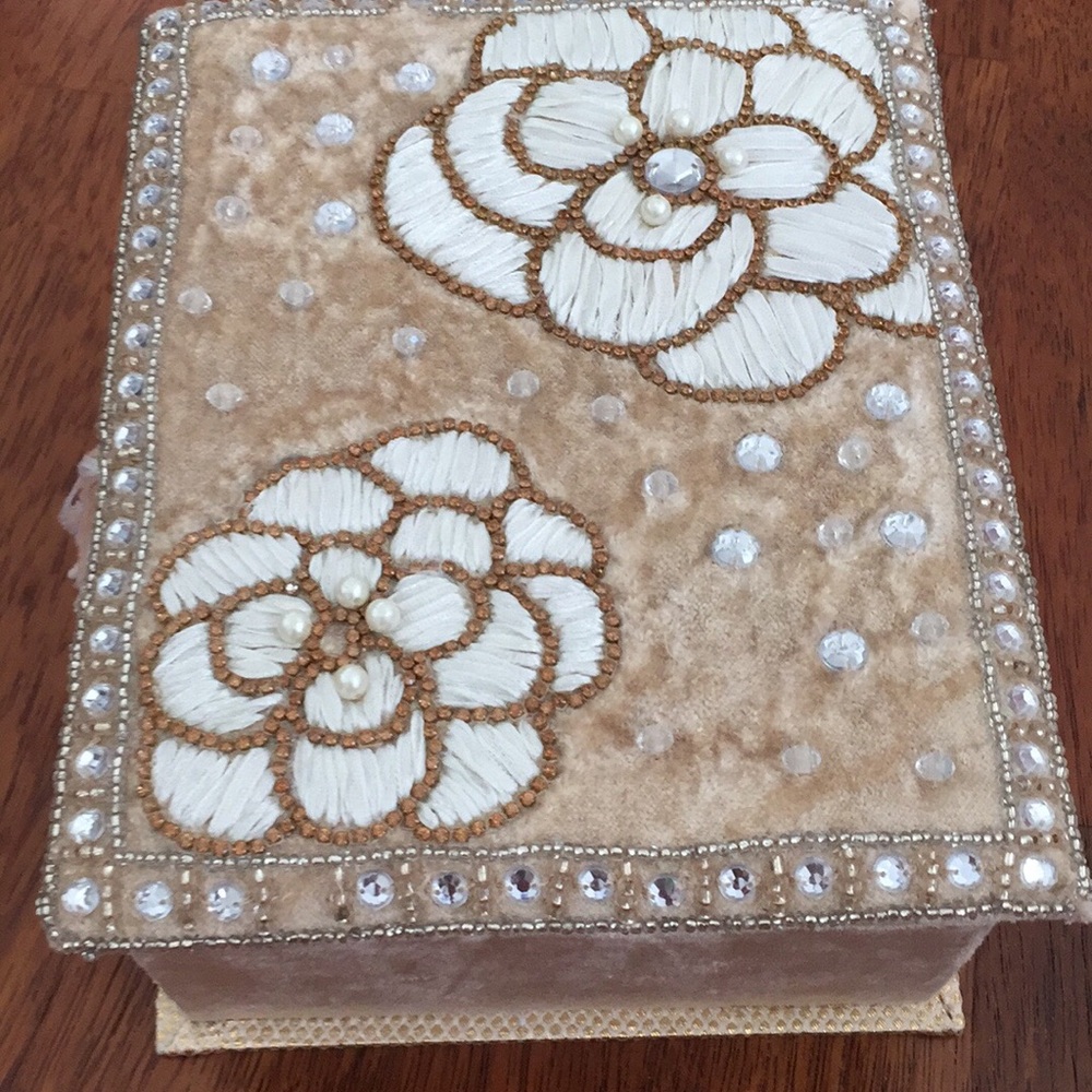 Photo Box - NWT - Picture 2 of 6